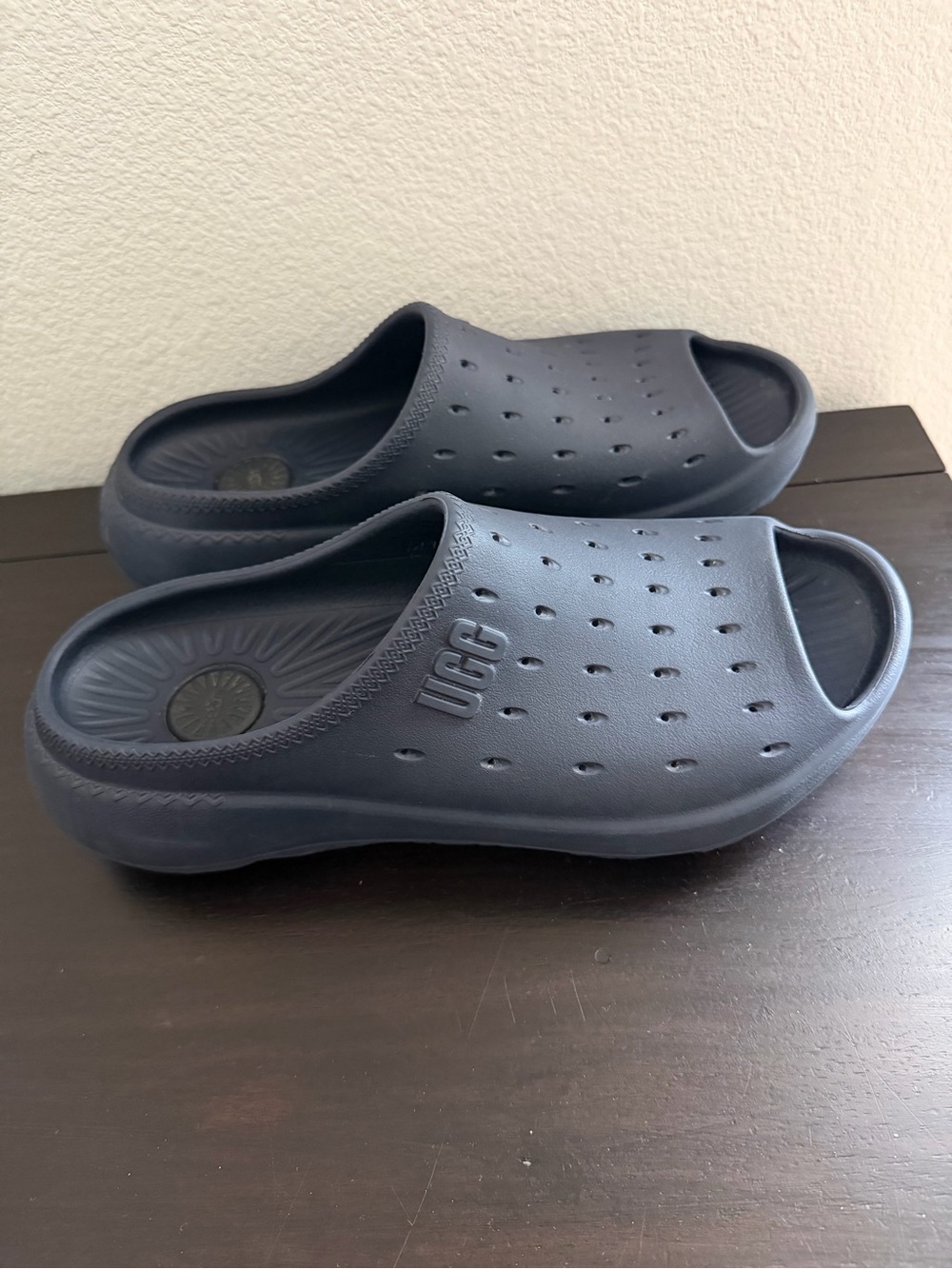UGG Men's Dark Navy Slide Sandals